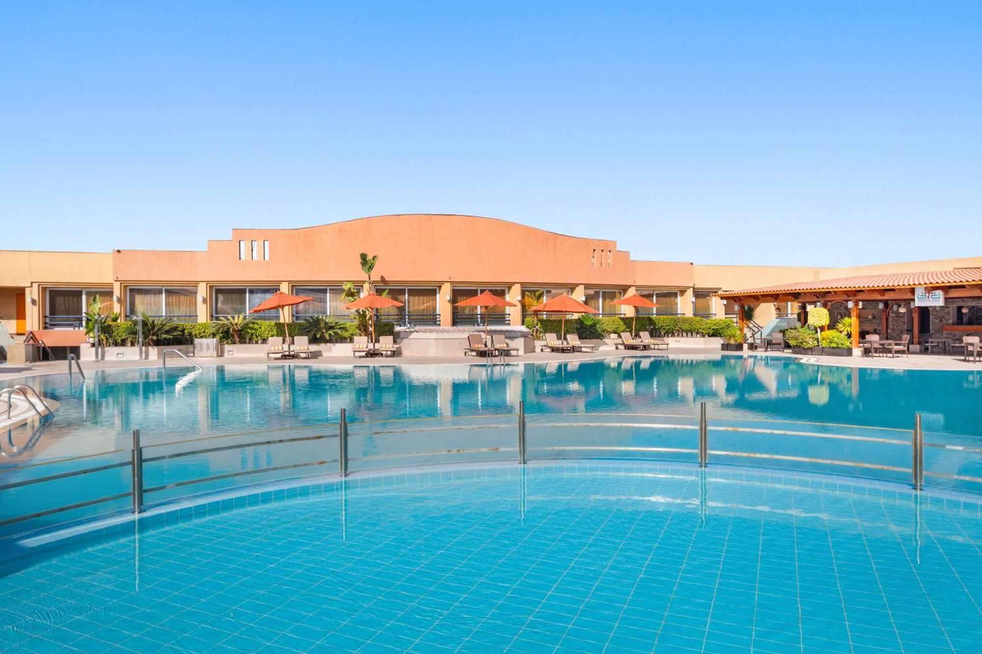 Hilton Plaza Rezort